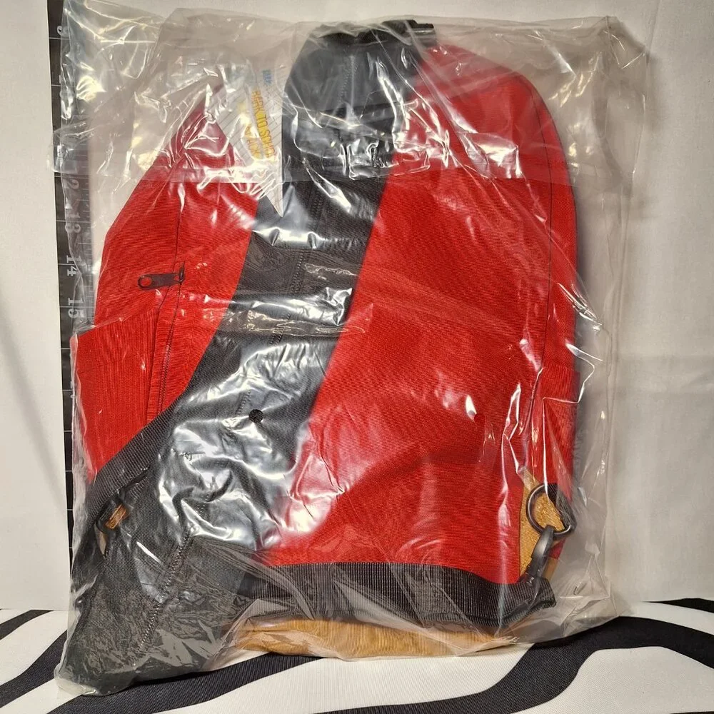 Bark nwt back